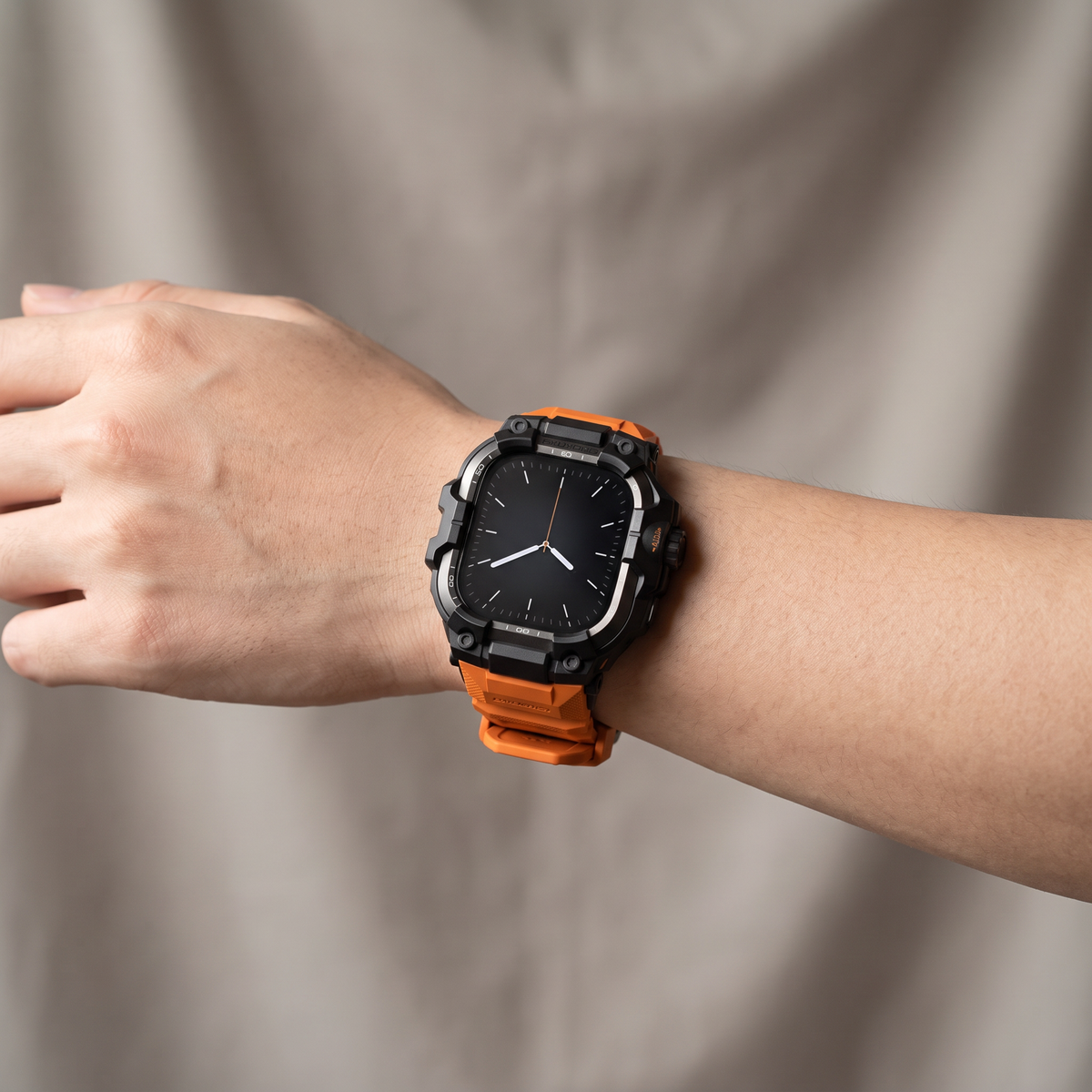 TIC-CI-013 wrist 02