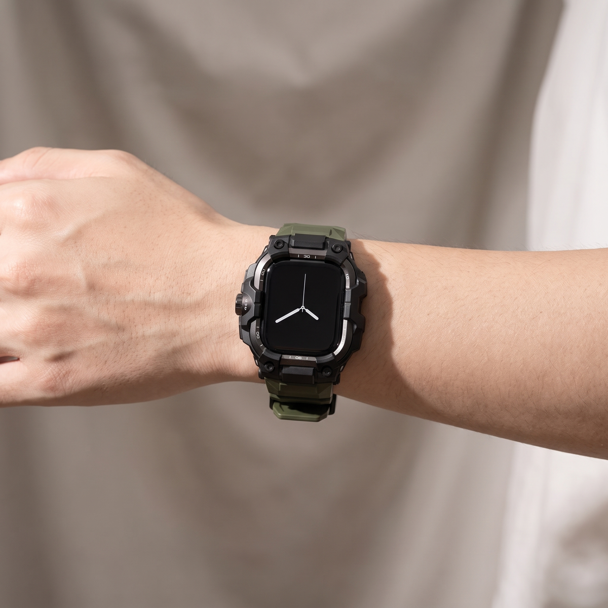 TIC-CI-014 wrist 01