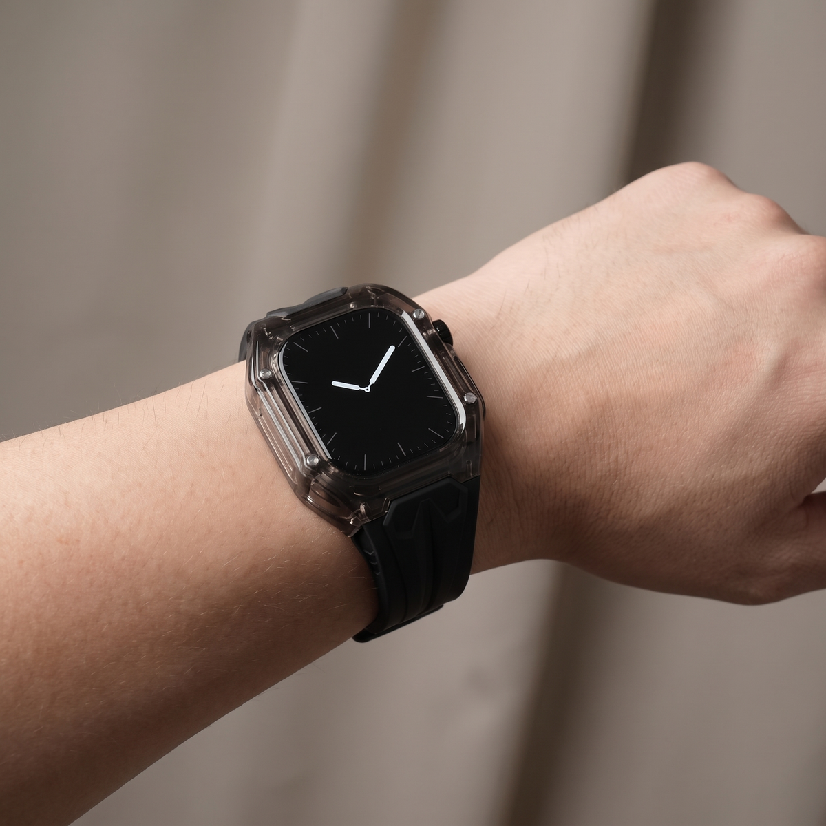 TIC-CI-040 wrist 02