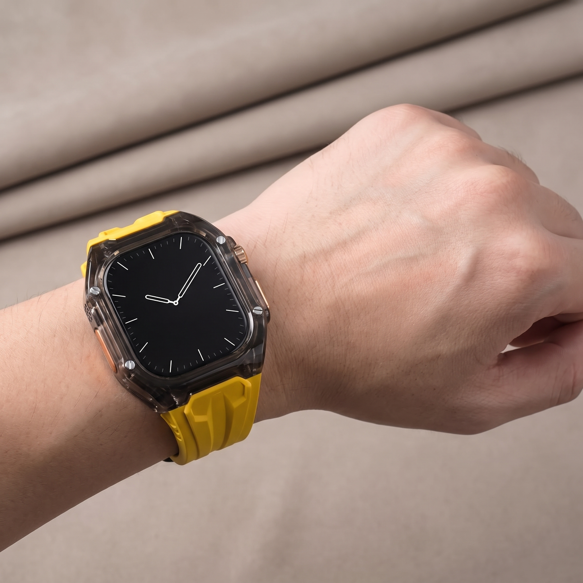 TIC-CI-043 wrist 02